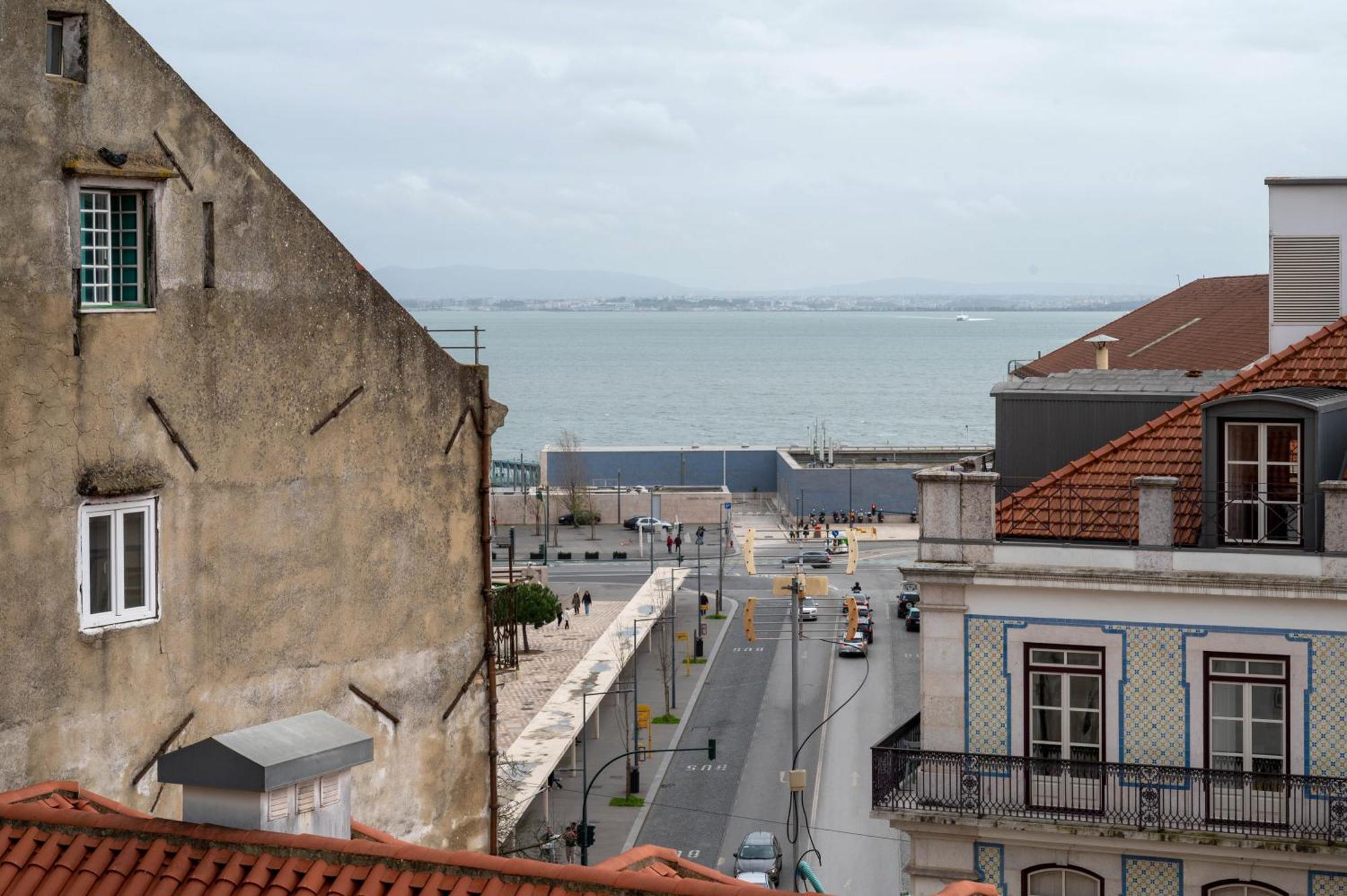 Portas Da Se Apartments Lisbon Bagian luar foto