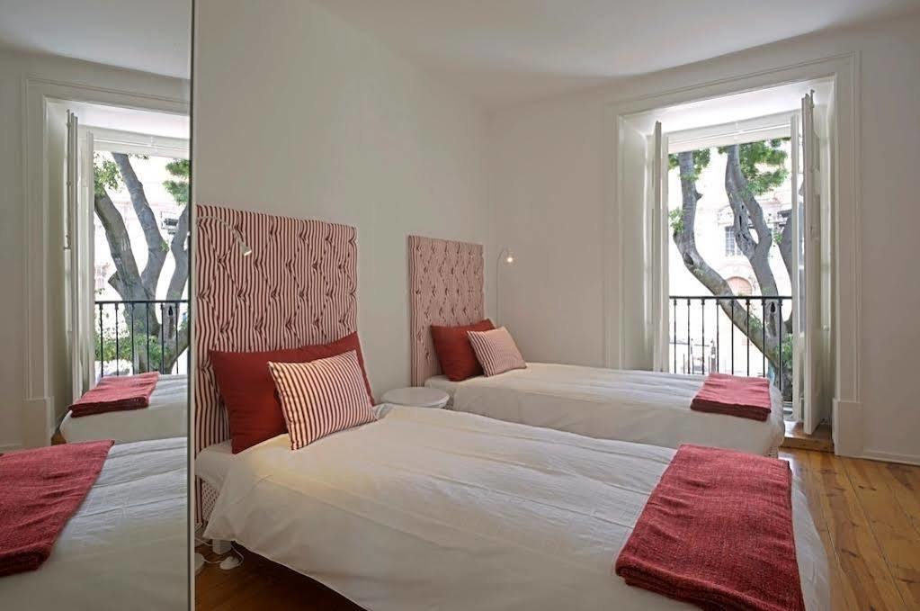 Portas Da Se Apartments Lisbon Bagian luar foto